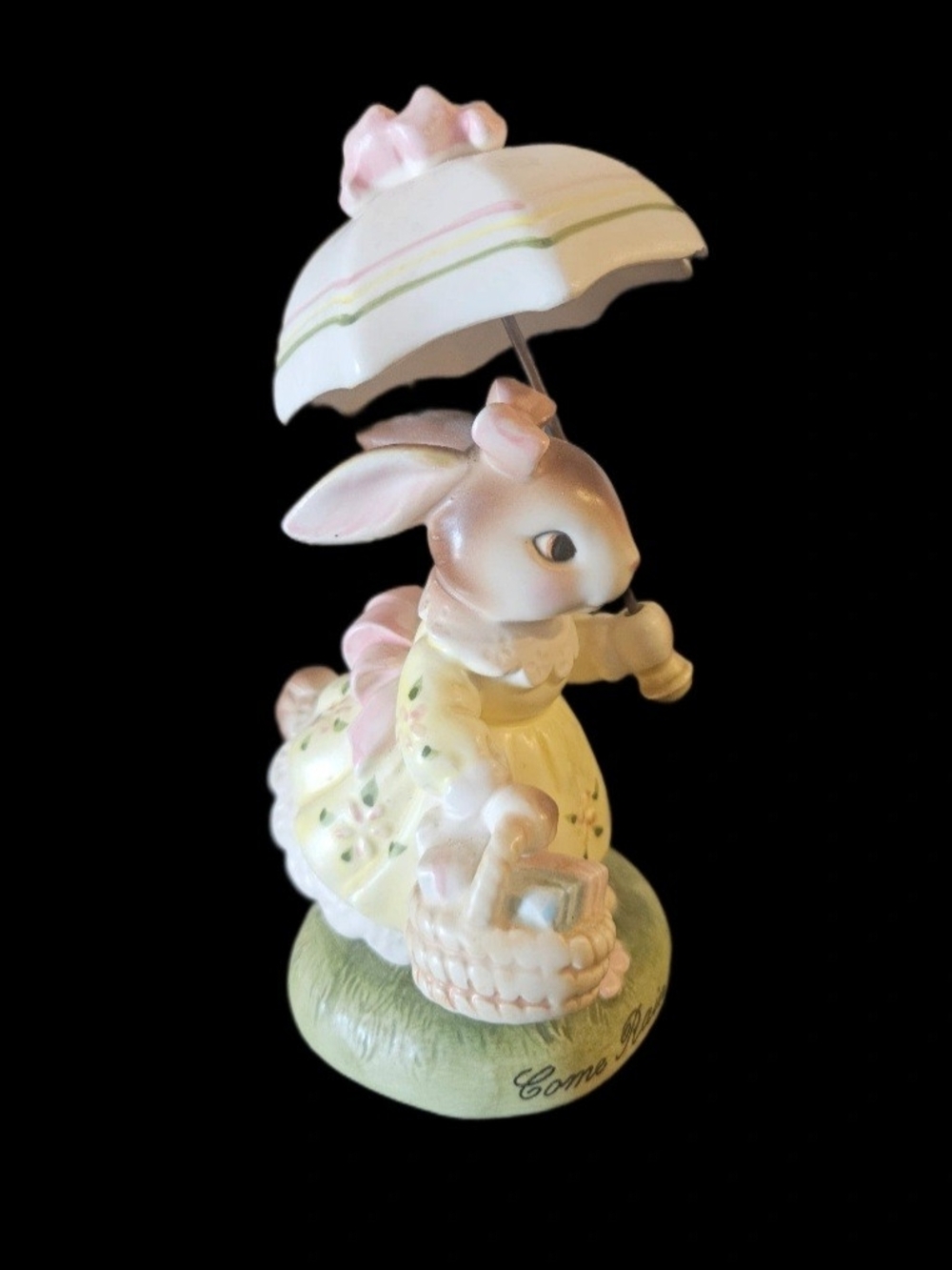 Vintage 1983 Avon Cherished Moments Porcelain Bunny Figurine Come Rain or Shine 